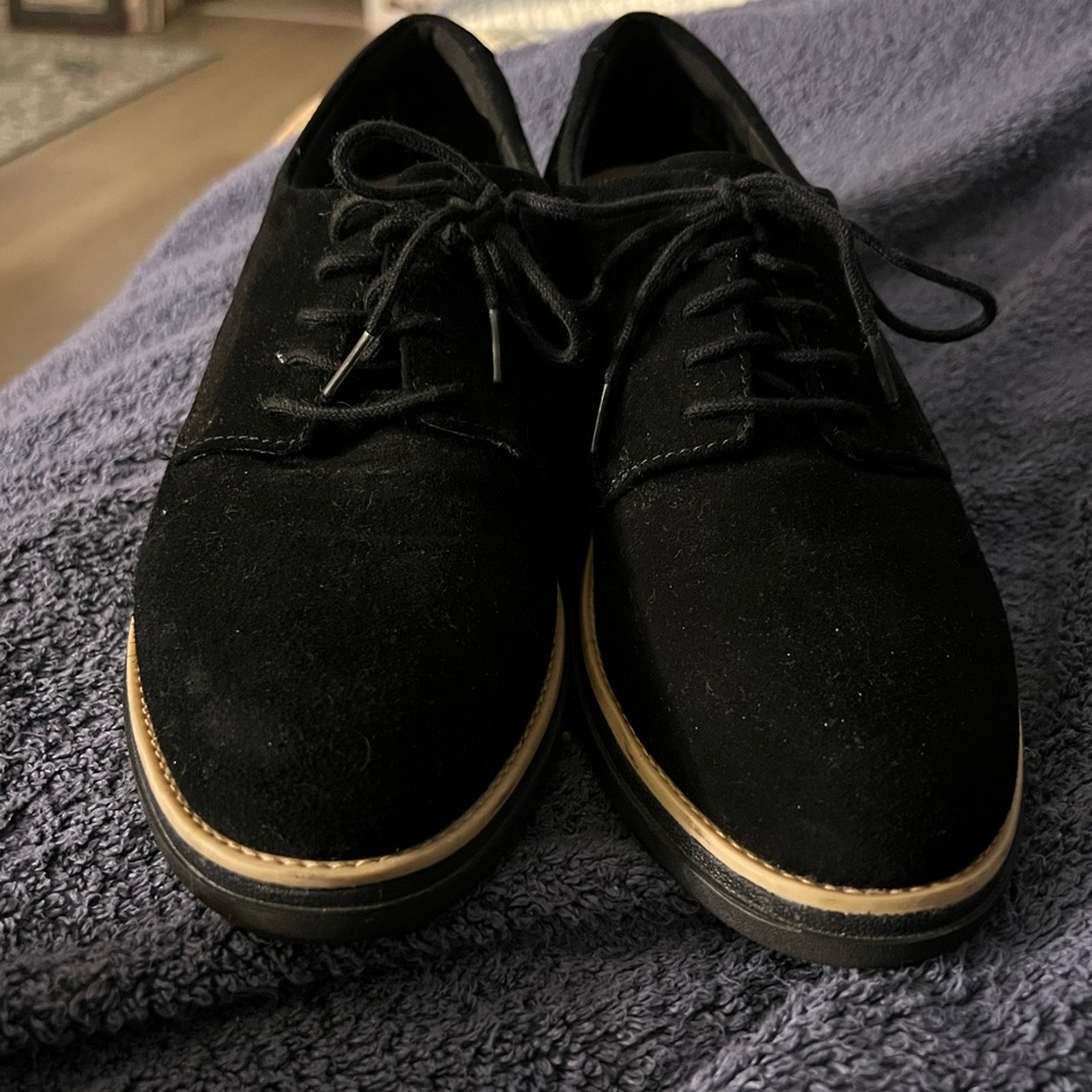 Collection by Clark’s Ultimate Comfort Black Suede Platformm Oxfords. GUC Size 9
